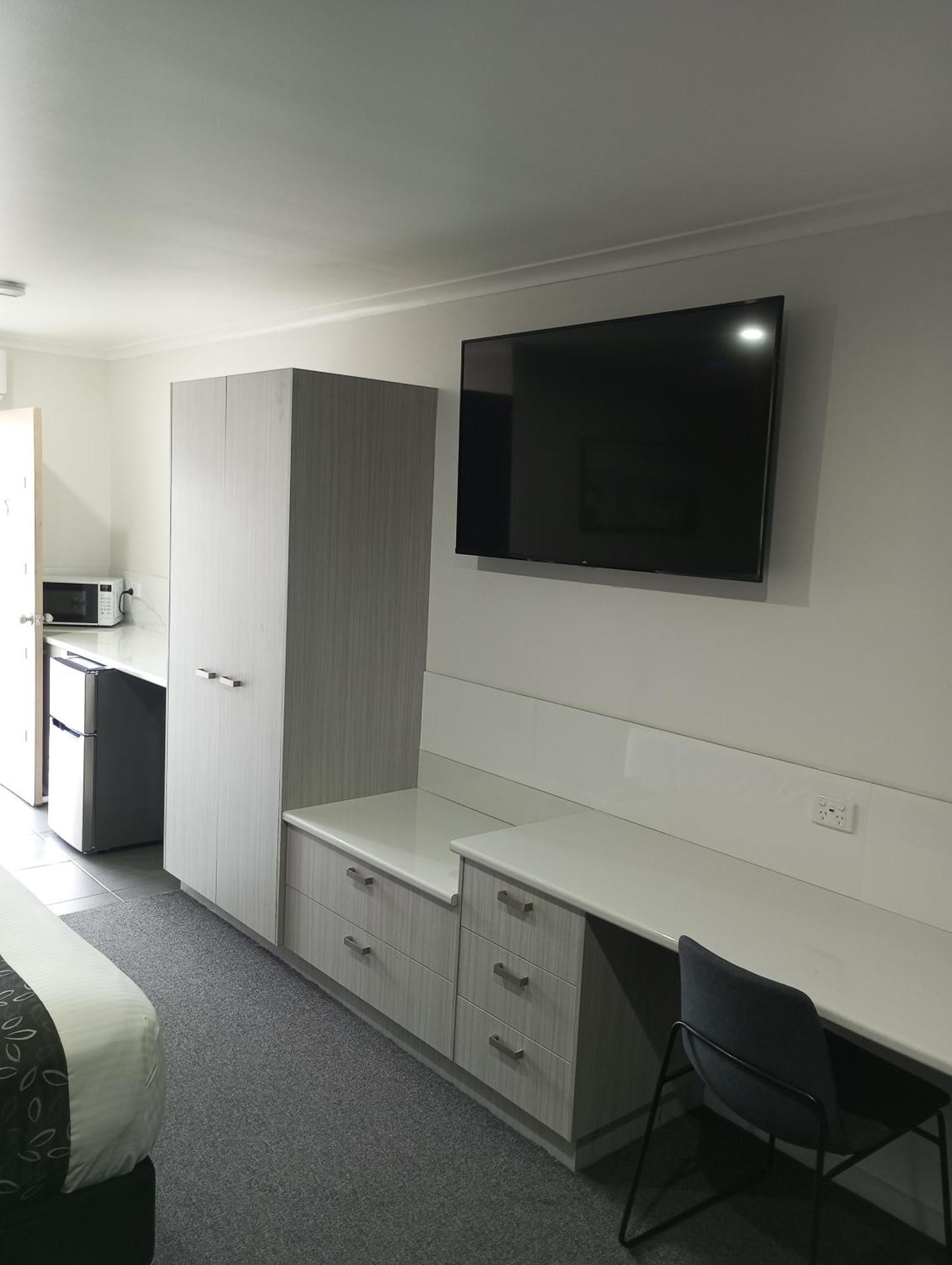 Big Valley Lakeside Paradise Motor Inn Shepparton Exteriör bild